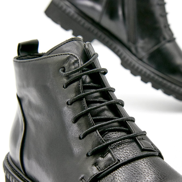 Фото Ботинки  Mirco Osvaldo  черный  кожа Z-100681