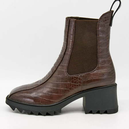 Ботинки  Madella  коричневый  кожа Z-100567
