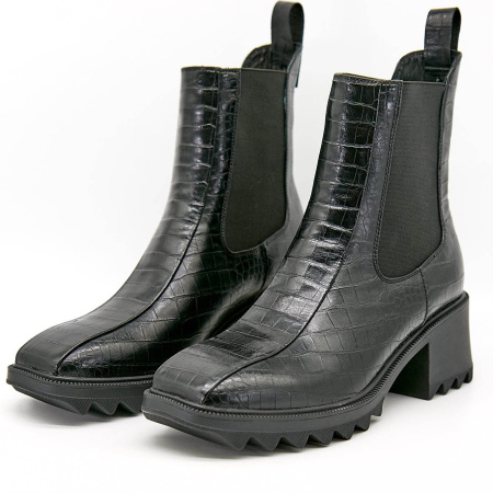 Ботинки  Madella  черный  кожа Z-100569