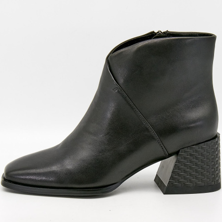 Ботильоны  Madella  черный  кожа Z-100563 фото в интернет-магазине | Omadey.ru Ботильоны  Madella  черный  кожа Z-100563 фото в интернет-магазине | Omadey.ru